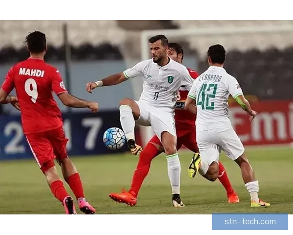 亚冠焦点战激烈上演中超劲旅迎战蔚山现代全力争胜小组出线关键一役