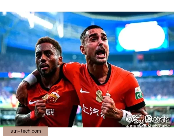 上海vs恒大巅峰对决再燃中超焦点之战争夺联赛荣耀与未来走势